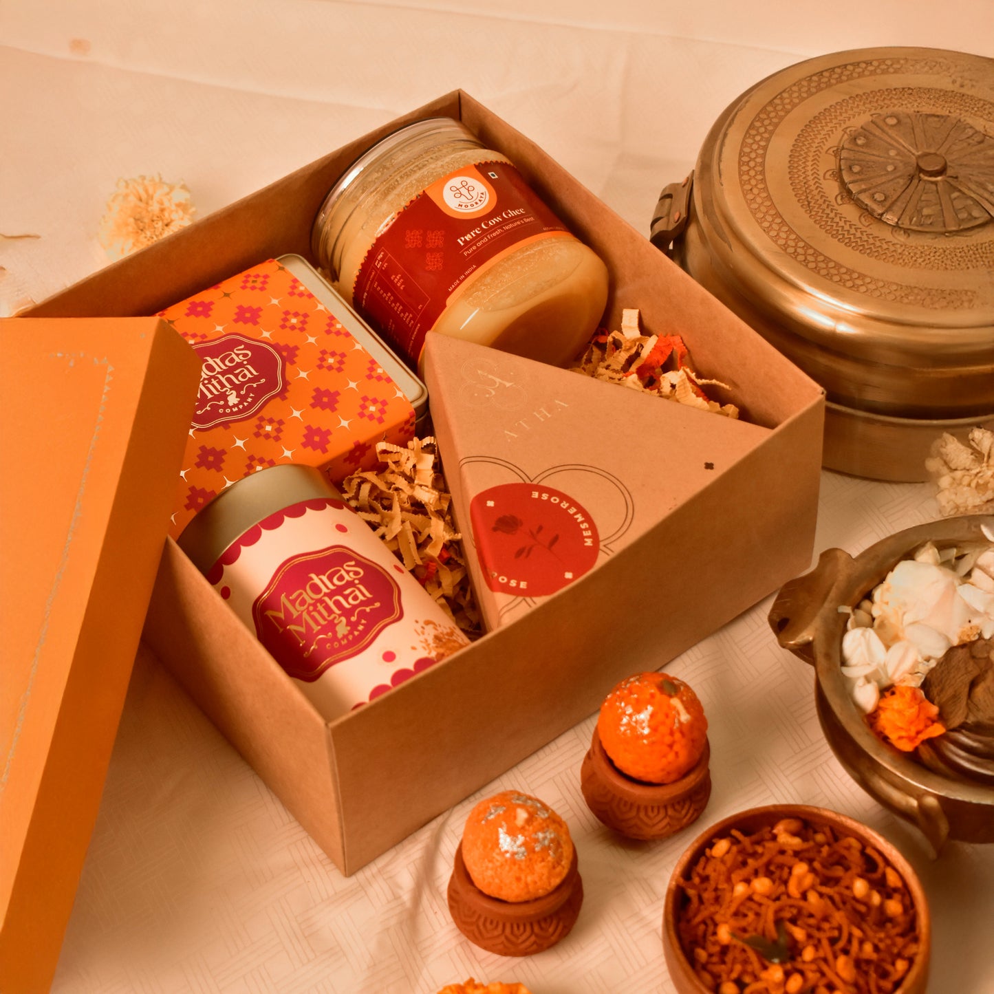 Mooraya Diwali Hamper - The Mini Edit